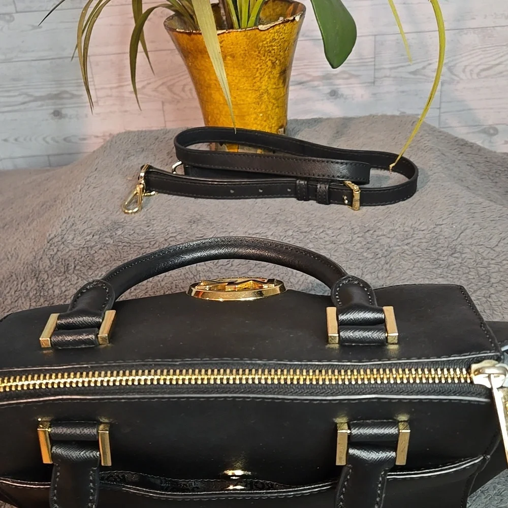 Michael Kors Hudson Satchel In Saffiano Leather
